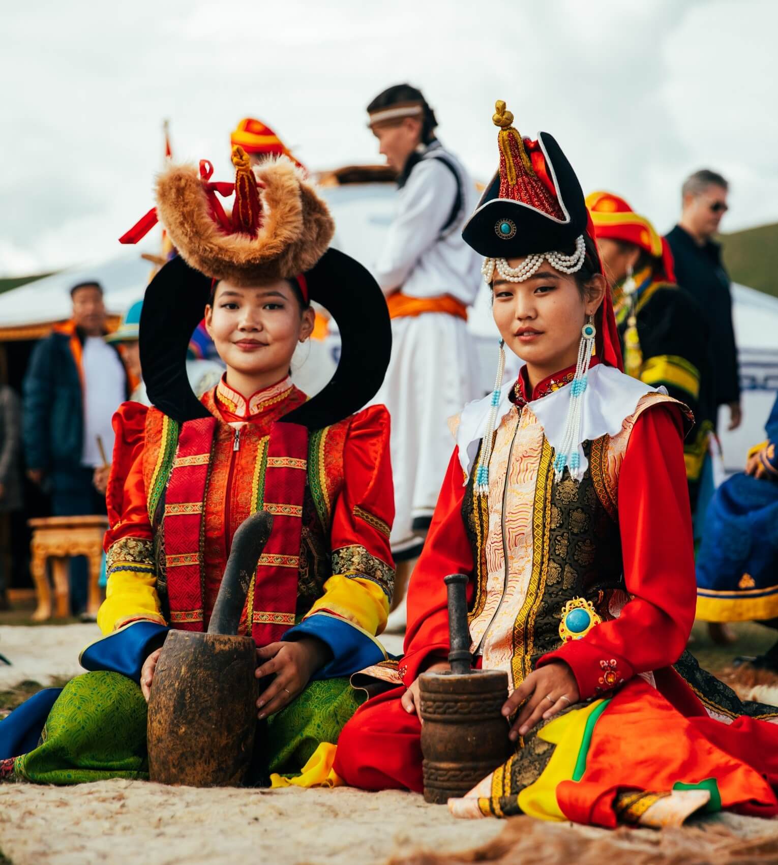 ancient mongolian fashion