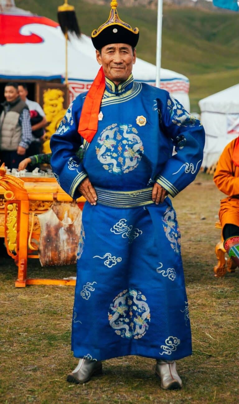 Mongolian Deel Clothing Interesting 5 facts