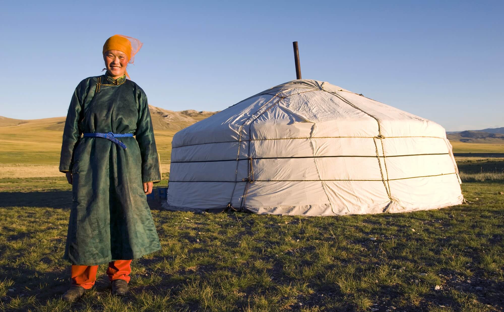 mongolian deel worn by women