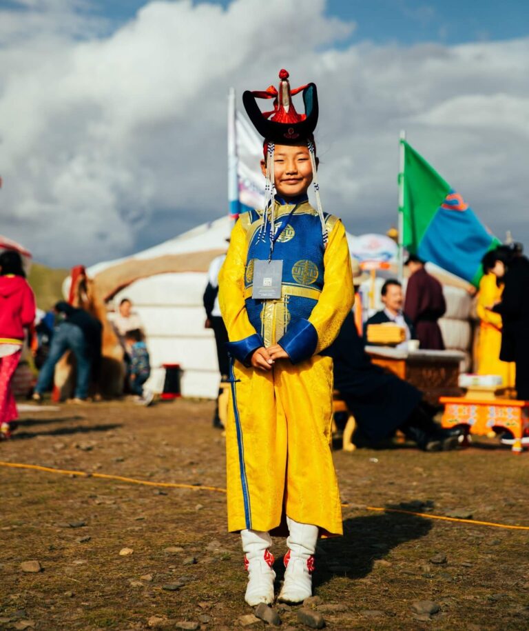 Mongolian Deel Clothing Interesting 5 facts