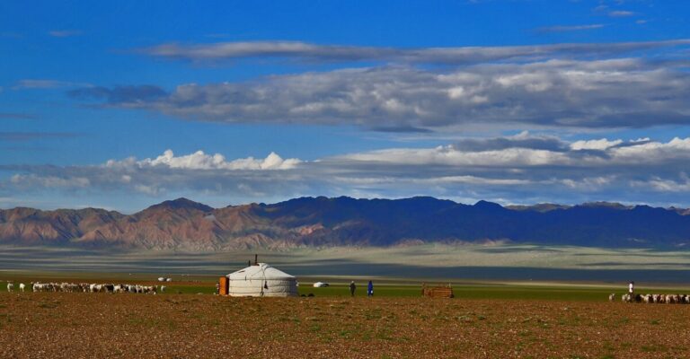 Bayankhongor Province: A Glimpse into Mongolia’s Heartland