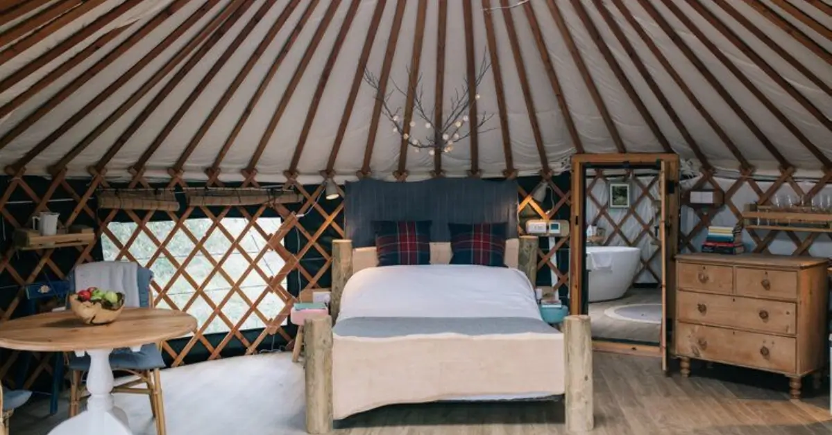 High-End Glamping Ger Resorts: Tourism Evolution 24 Experiencing Ger Retreats